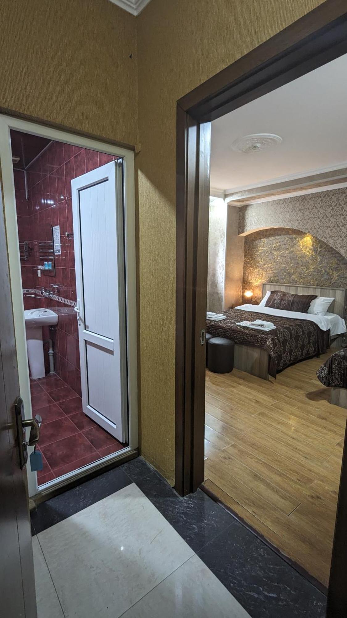 Dkd-Bridge Hotel Tbilisi Exterior photo