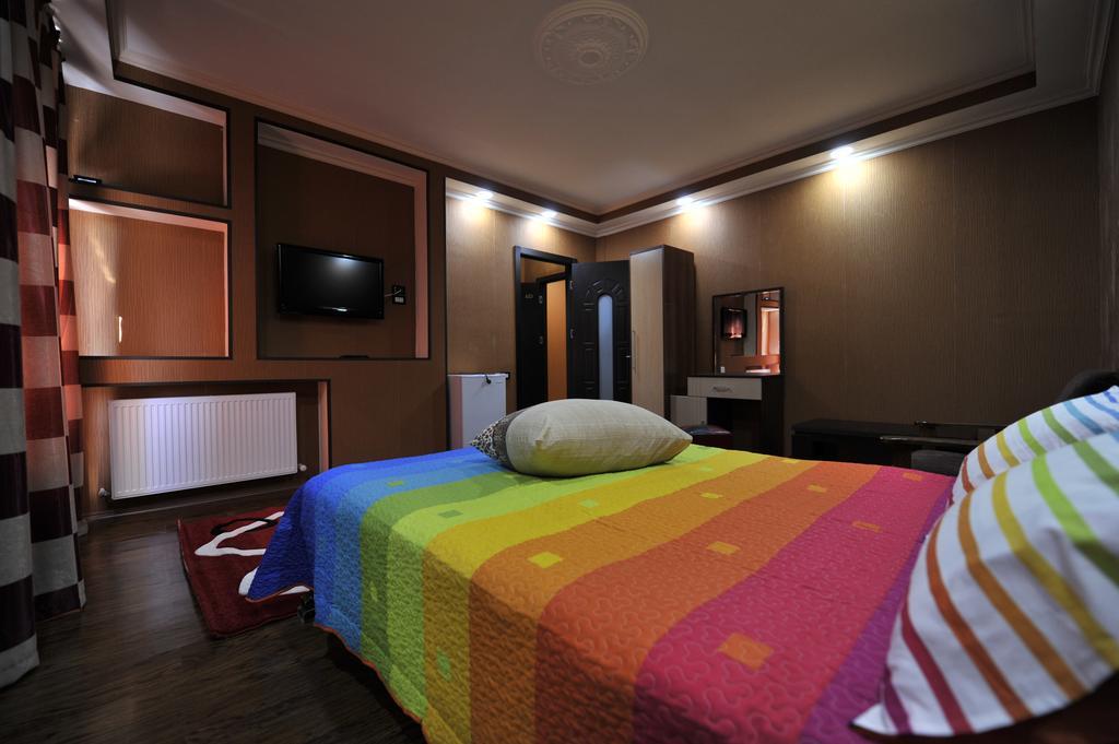 Dkd-Bridge Hotel Tbilisi Exterior photo