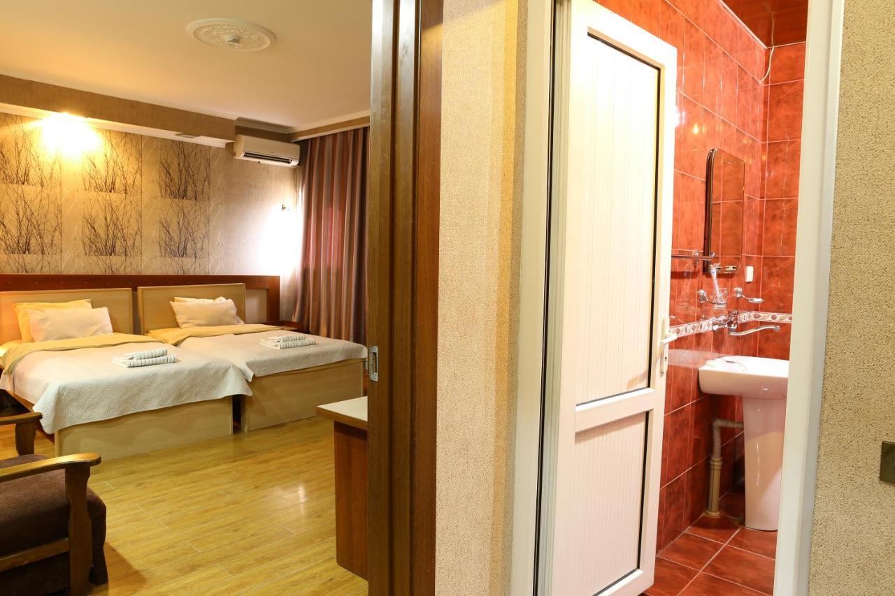 Dkd-Bridge Hotel Tbilisi Exterior photo